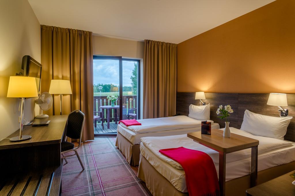 Mikolajki Resort Hotel & Spa Jora Wielka Esterno foto
